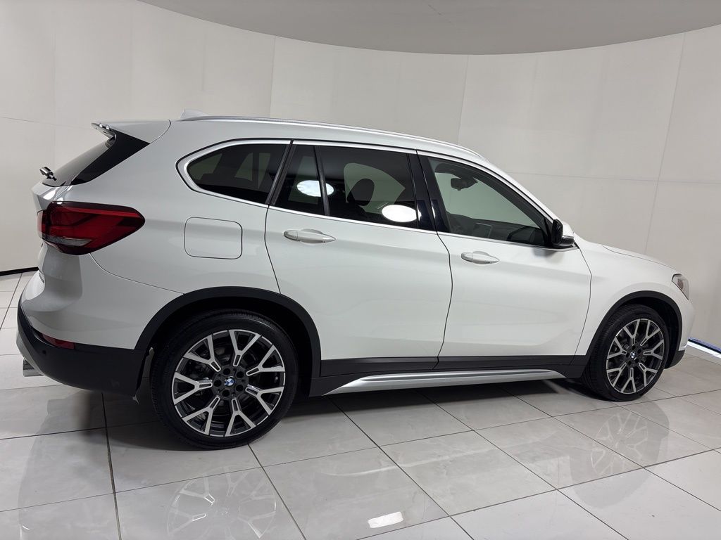 Thumbnail: 2021 BMW X1 - 6