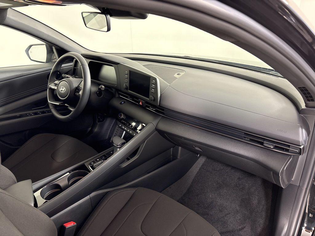 Thumbnail: 2026 Hyundai Elantra - 13