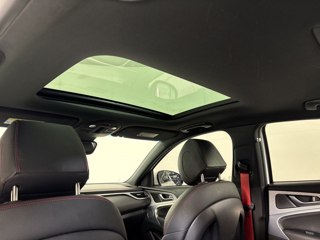 Thumbnail: 2023 Genesis G70 - 19