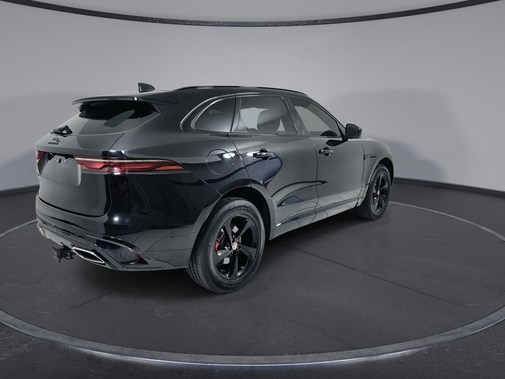 Thumbnail: 2021 Jaguar F-Pace - 8