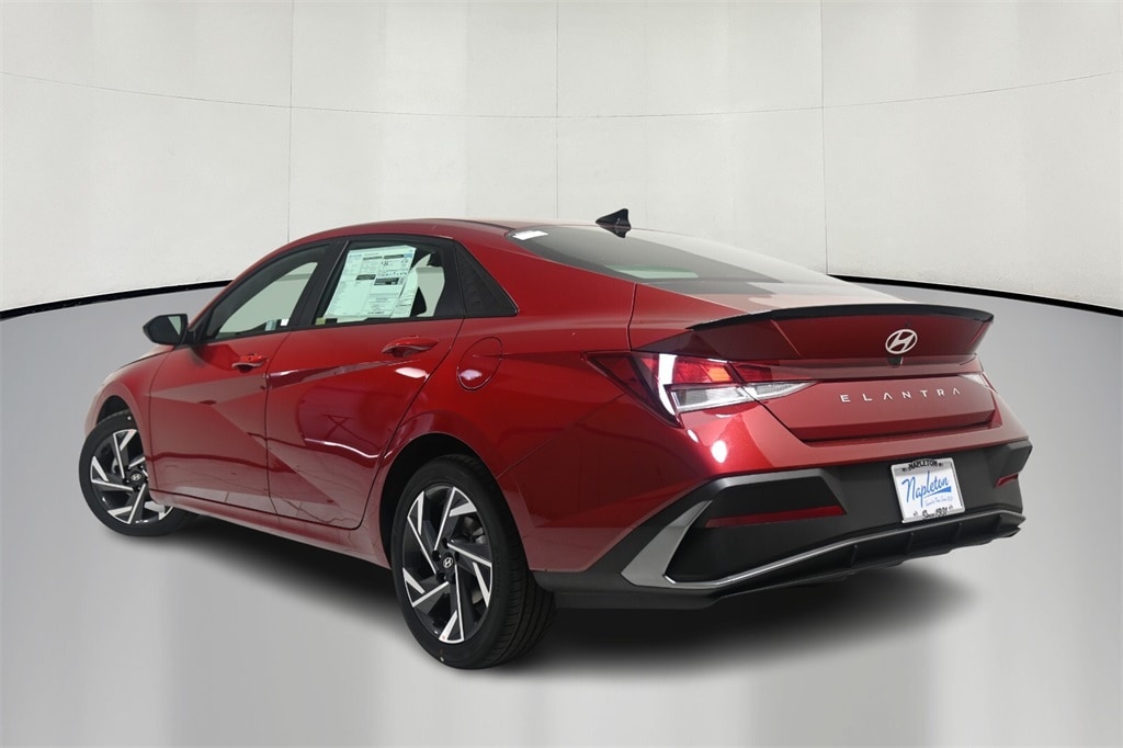 Thumbnail: 2025 Hyundai Elantra - 5