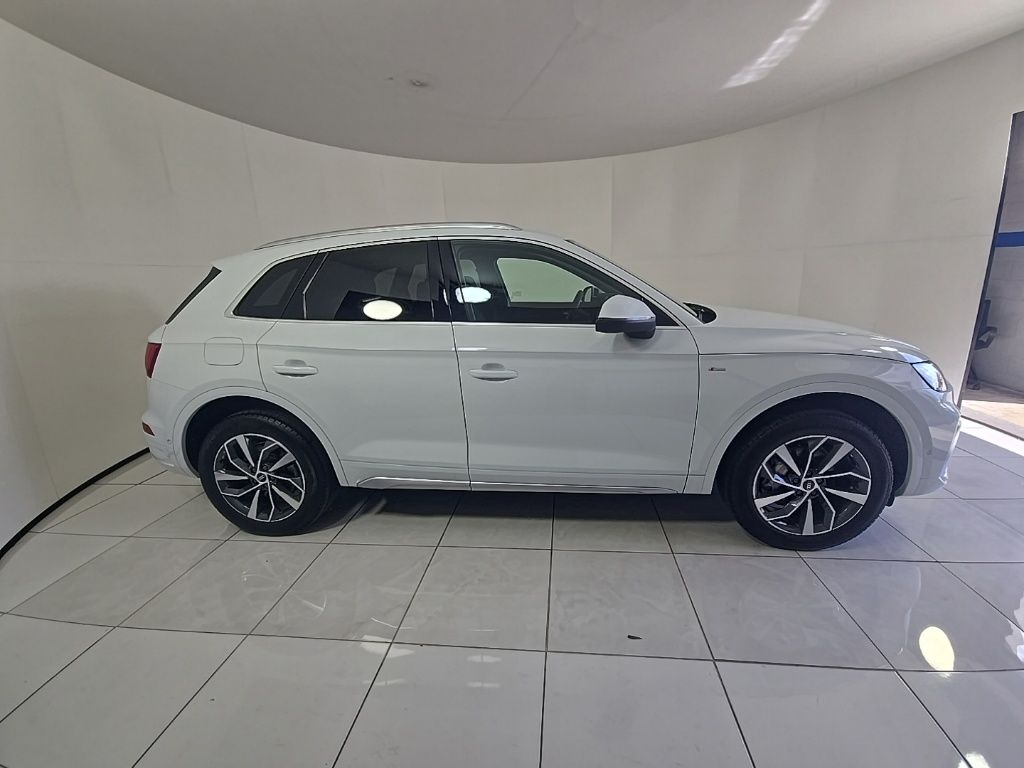 Thumbnail: 2024 Audi Q5 - 4