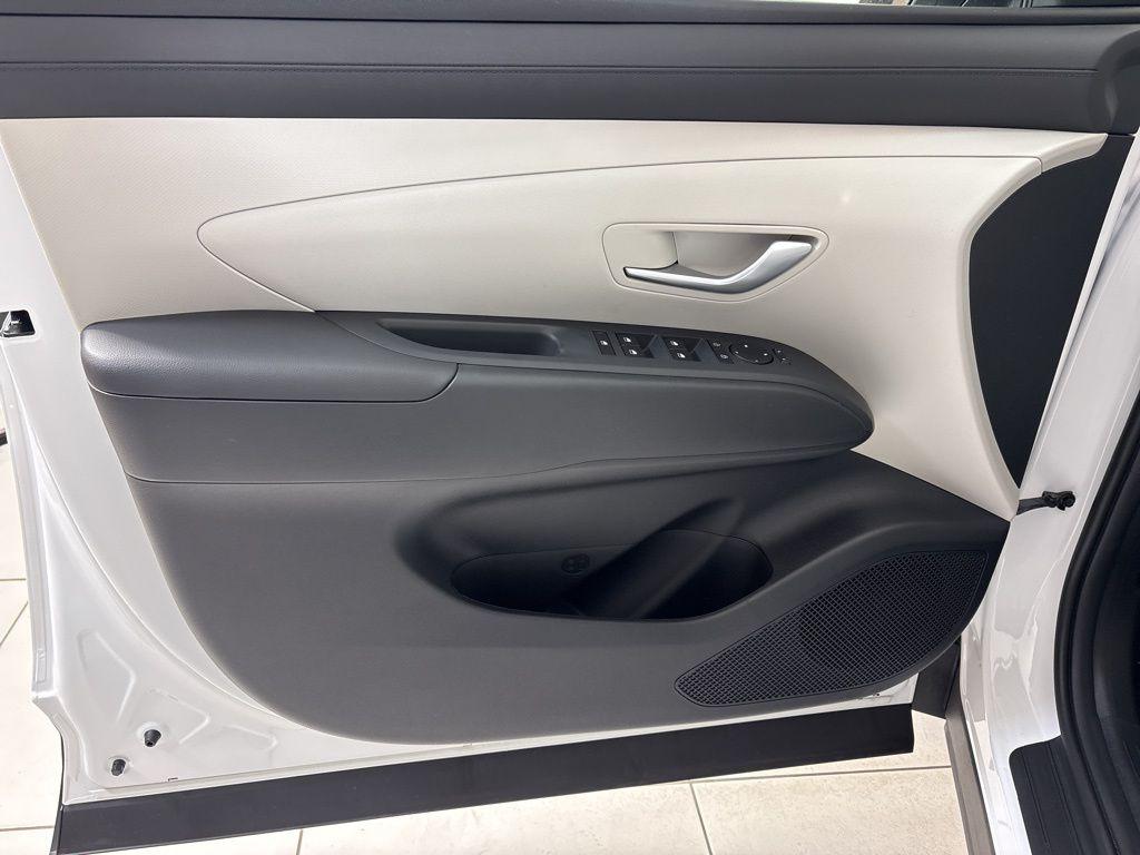 Thumbnail: 2026 Hyundai Tucson - 16