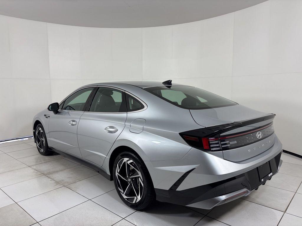 Thumbnail: 2026 Hyundai Sonata - 3