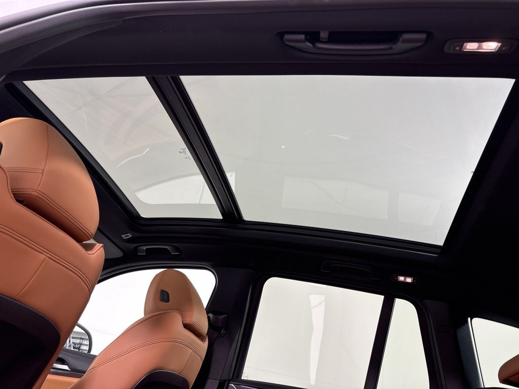 Thumbnail: 2023 BMW X3 - 20