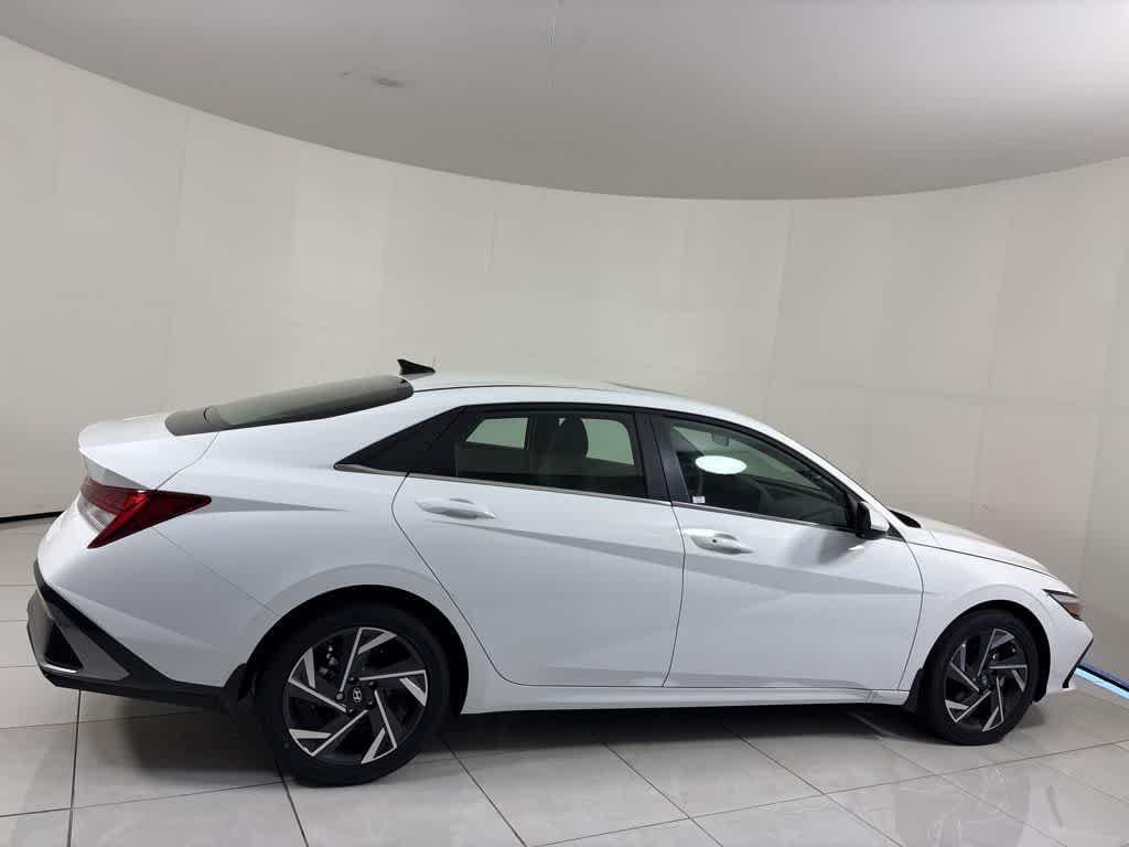 Thumbnail: 2025 Hyundai Elantra - 6