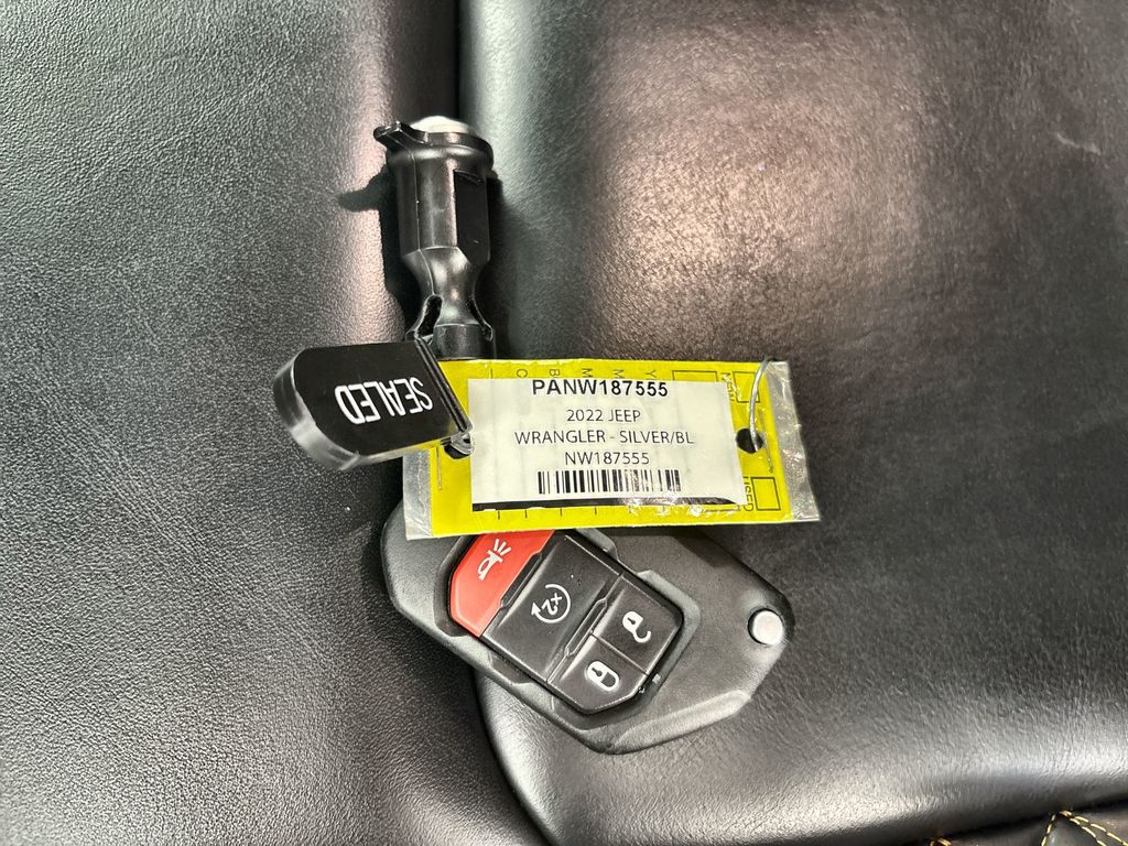 2022 Jeep Wrangler Unlimited High Altitude 4XE - Photo 28