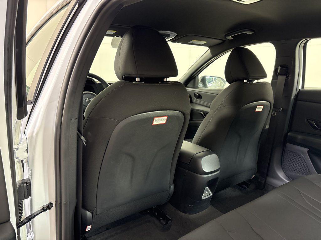 Thumbnail: 2026 Hyundai Elantra - 17