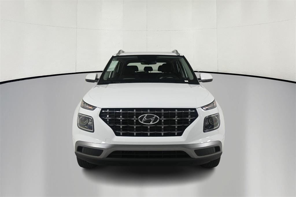 Thumbnail: 2025 Hyundai Venue - 2