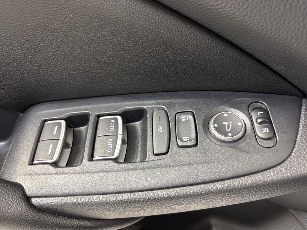 Thumbnail: 2020 Honda Accord - 17