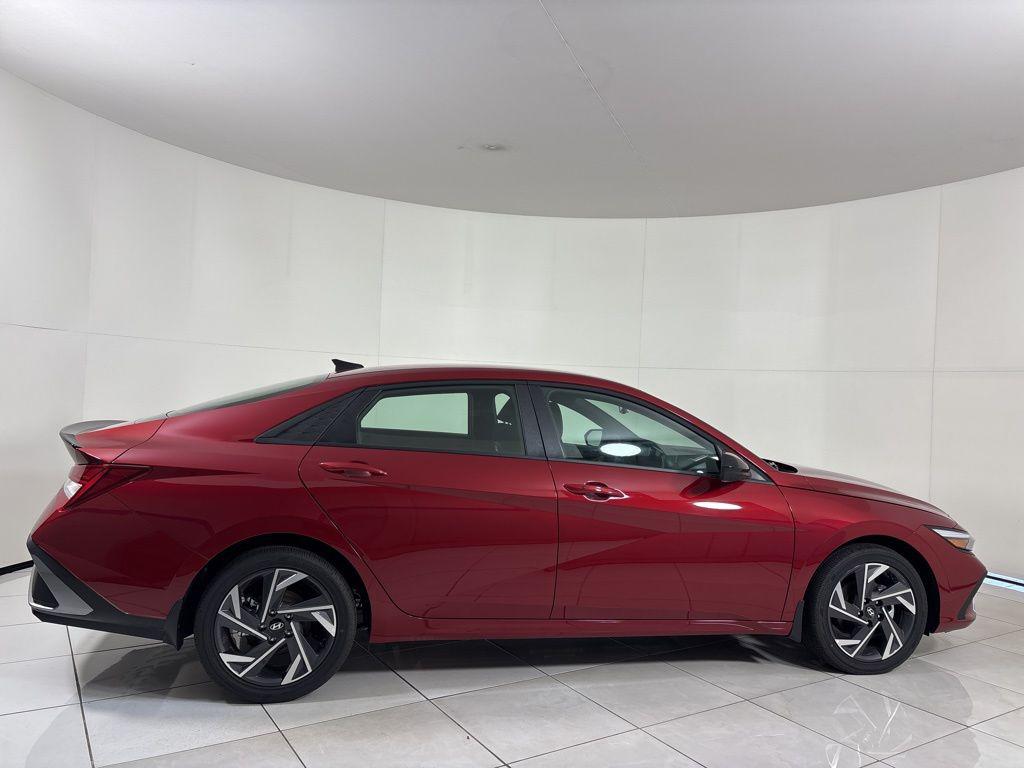 Thumbnail: 2025 Hyundai Elantra - 6