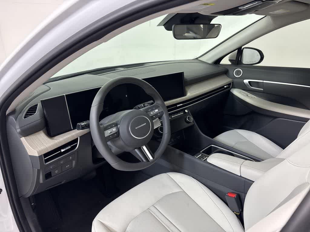 Thumbnail: 2025 Hyundai Sonata - 15