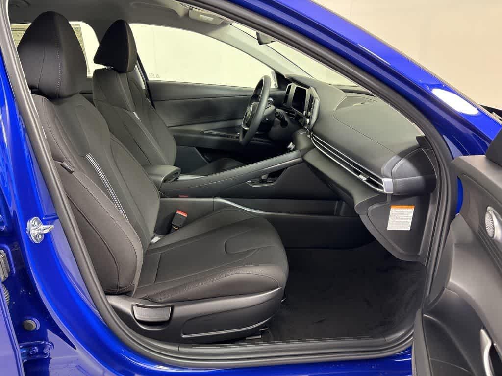 Thumbnail: 2025 Hyundai Elantra - 12