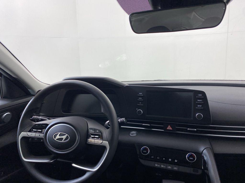 Thumbnail: 2025 Hyundai Elantra - 21