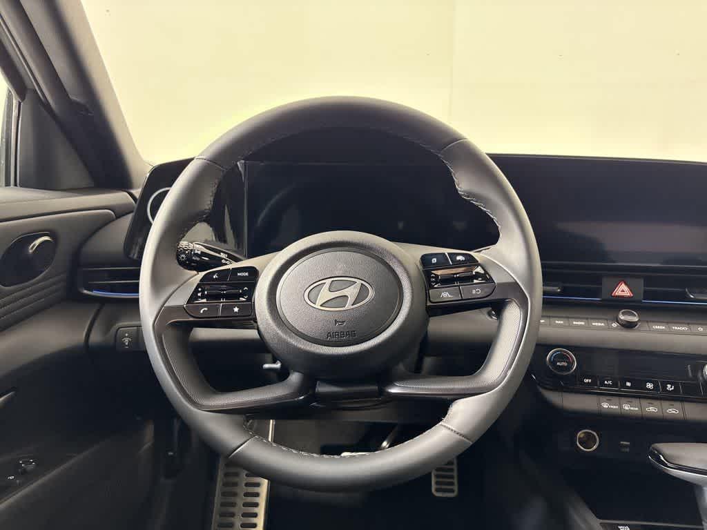 Thumbnail: 2025 Hyundai Elantra - 20