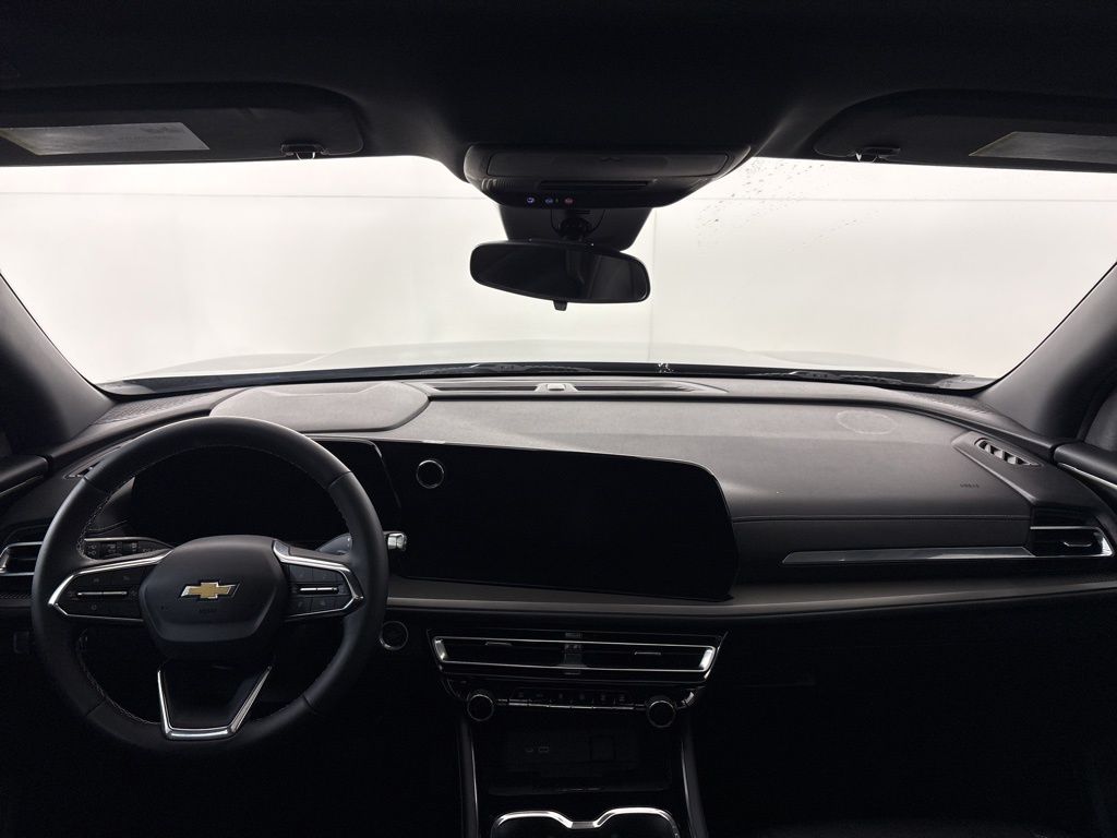 Thumbnail: 2025 Chevrolet Traverse - 21