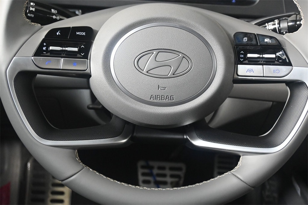 Thumbnail: 2025 Hyundai Elantra - 15