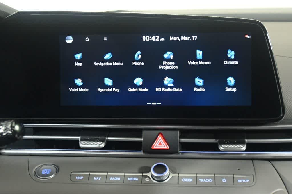 Thumbnail: 2025 Hyundai Elantra - 17