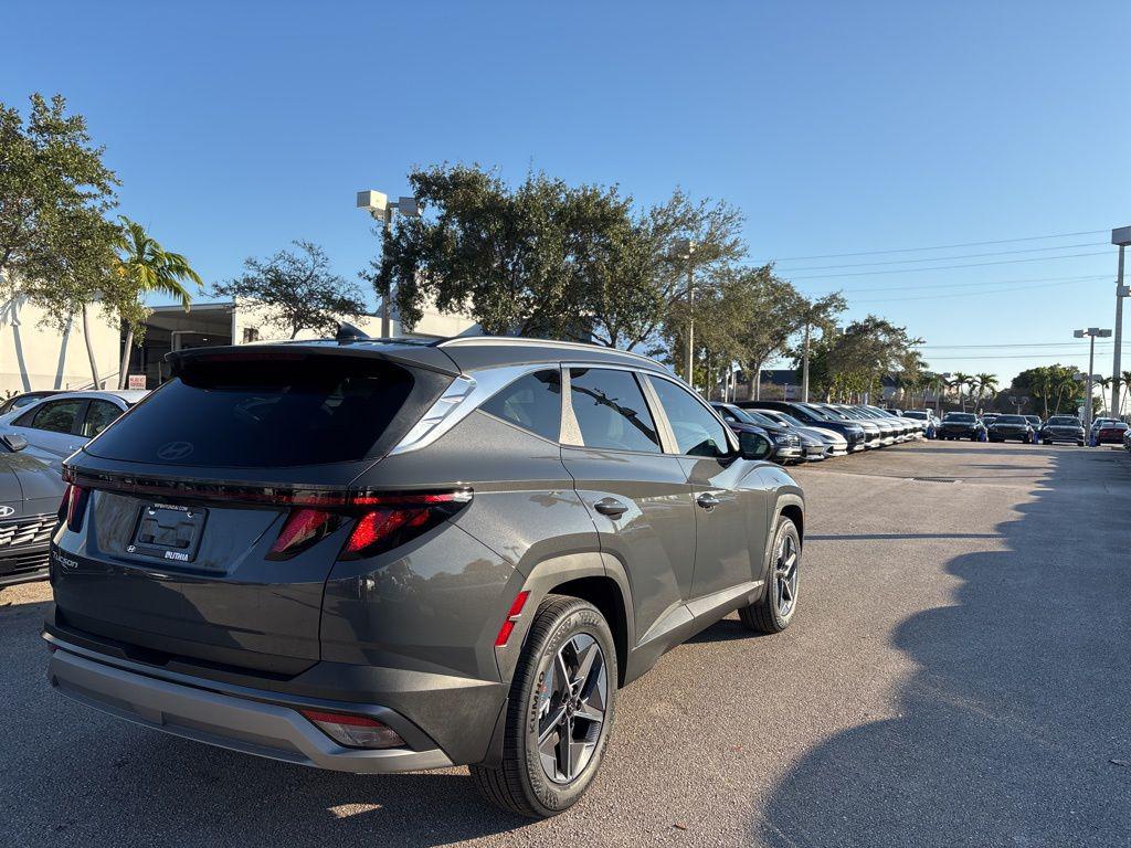Thumbnail: 2026 Hyundai Tucson - 5