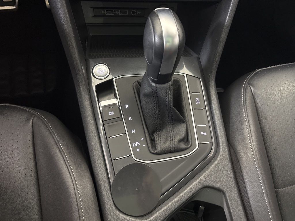 Thumbnail: 2020 Volkswagen Tiguan - 33