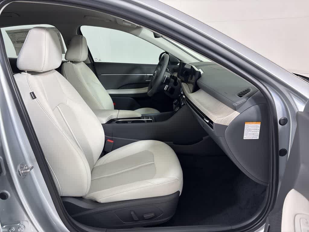 Thumbnail: 2025 Hyundai Sonata - 12