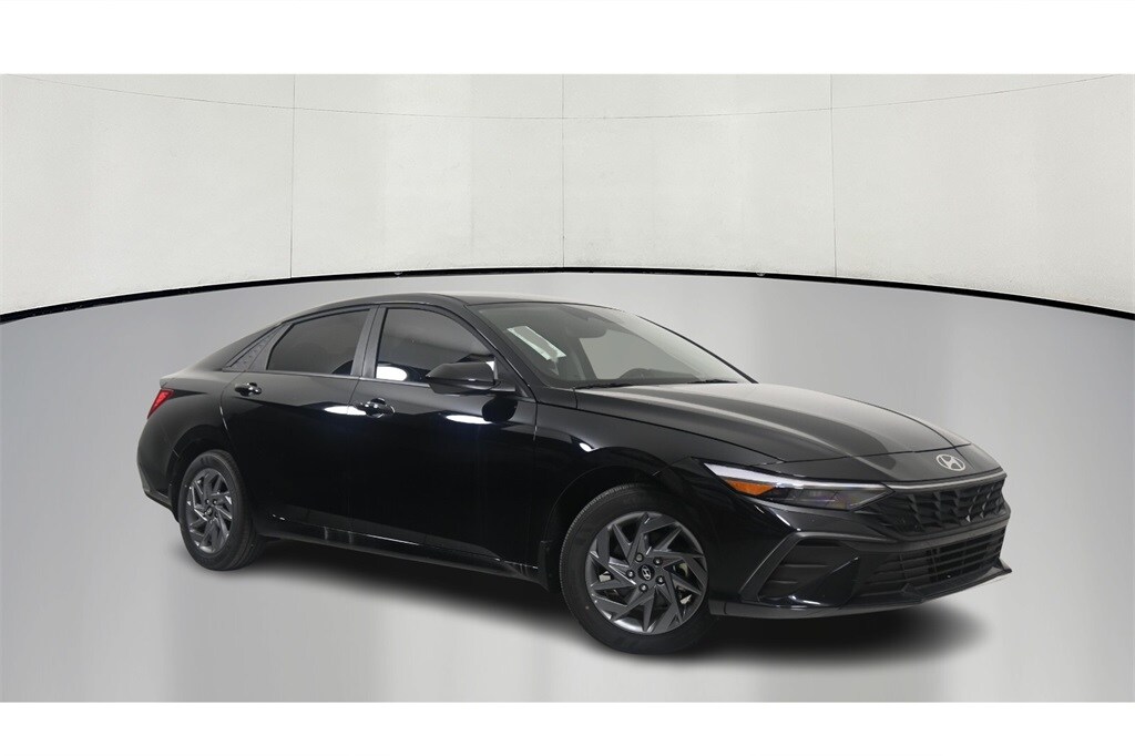 Thumbnail: 2024 Hyundai Elantra - 1