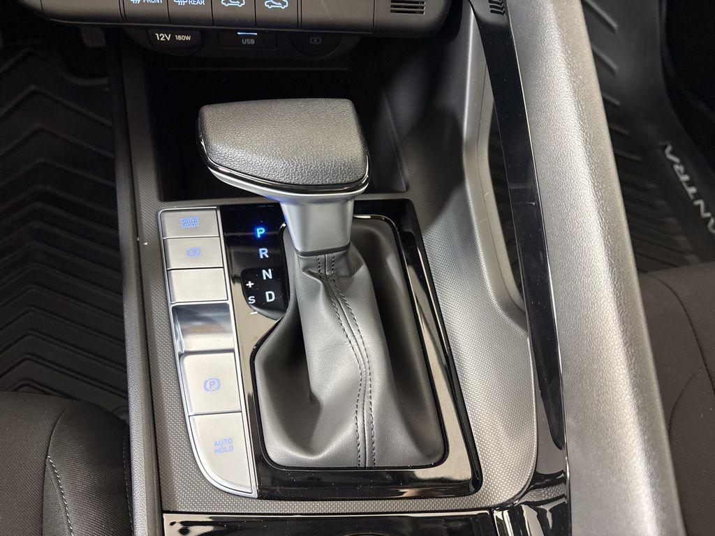 Thumbnail: 2025 Hyundai Elantra - 27