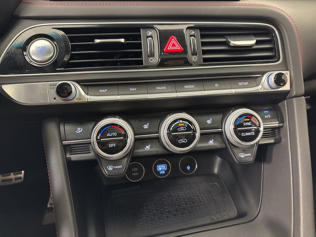 Thumbnail: 2023 Genesis G70 - 36