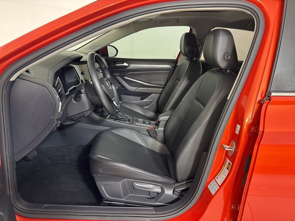 Thumbnail: 2019 Volkswagen Jetta - 14