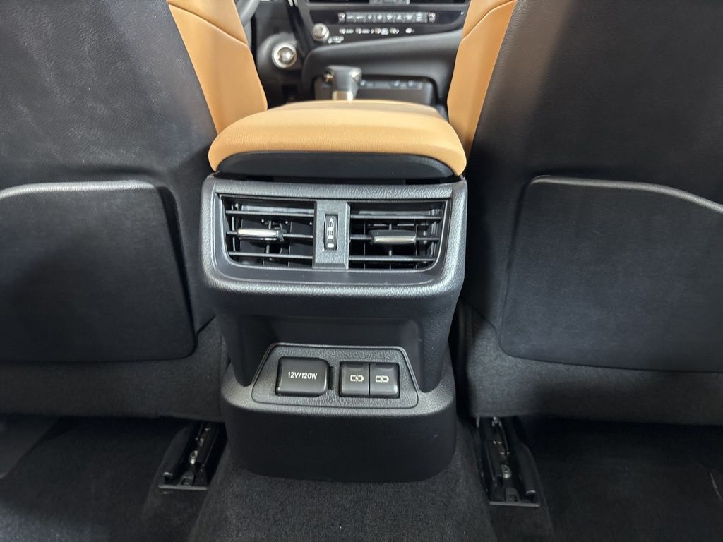 Thumbnail: 2023 Lexus ES - 23