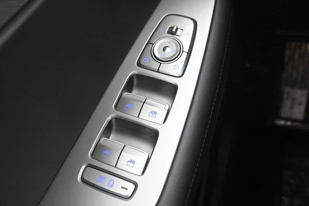 Thumbnail: 2025 Hyundai Palisade - 16