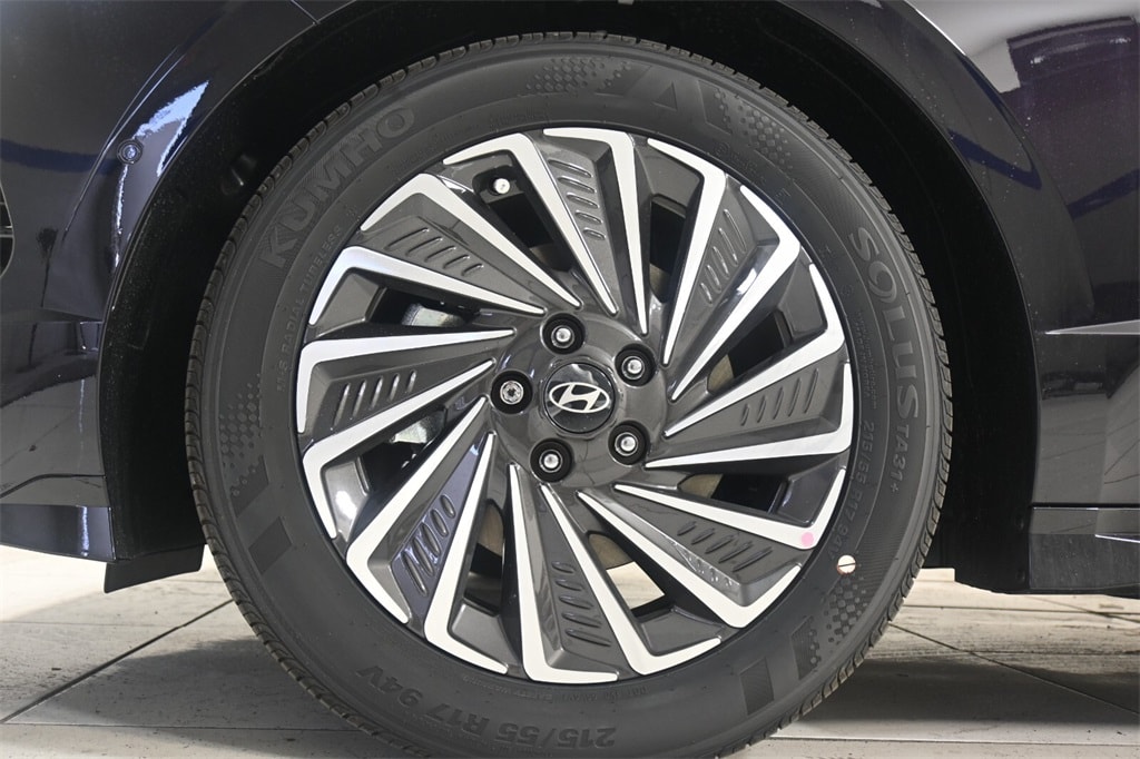 Thumbnail: 2025 Hyundai Sonata - 9
