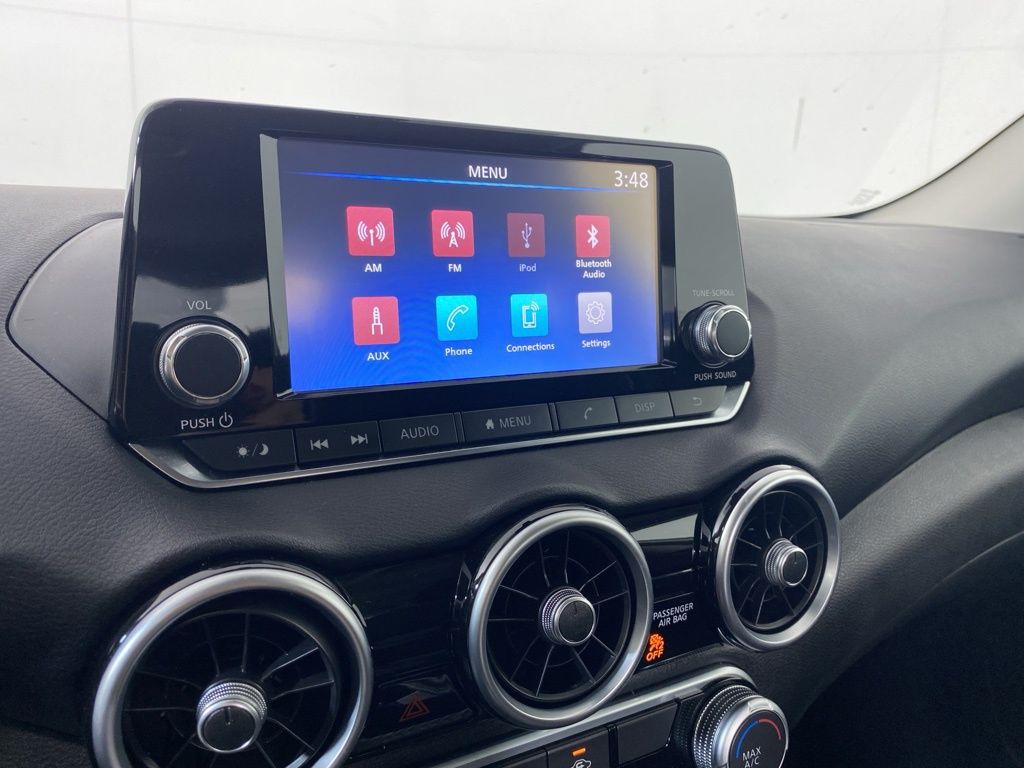 Thumbnail: 2022 Nissan Sentra - 25