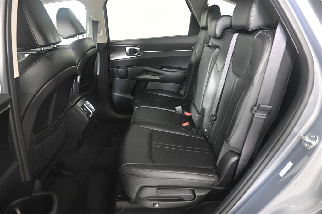 Thumbnail: 2024 Kia Sorento - 22