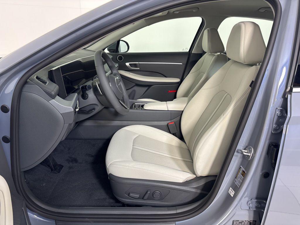 Thumbnail: 2026 Hyundai Sonata - 14