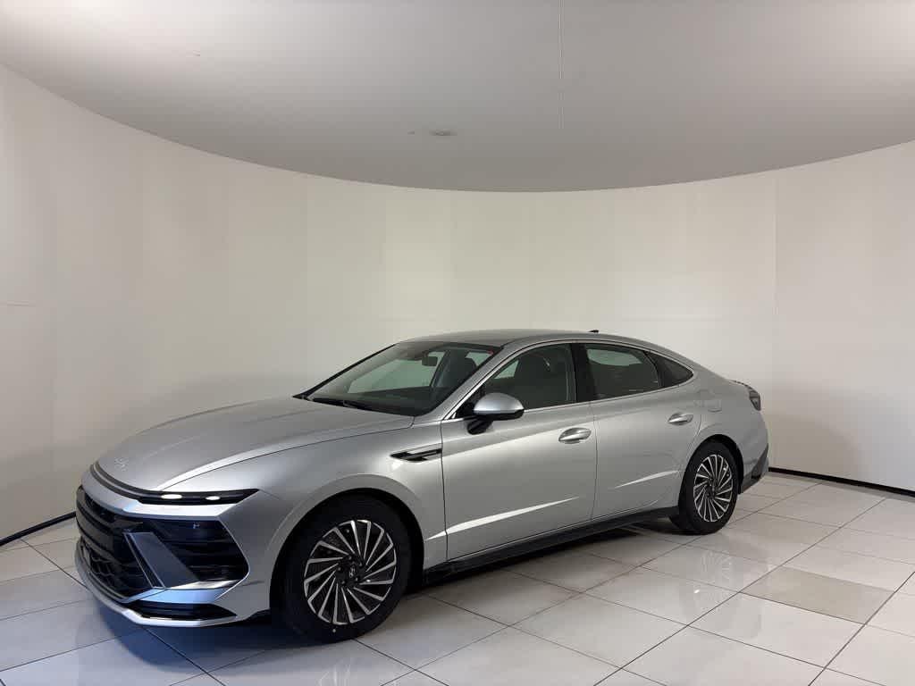 Thumbnail: 2025 Hyundai Sonata - 1