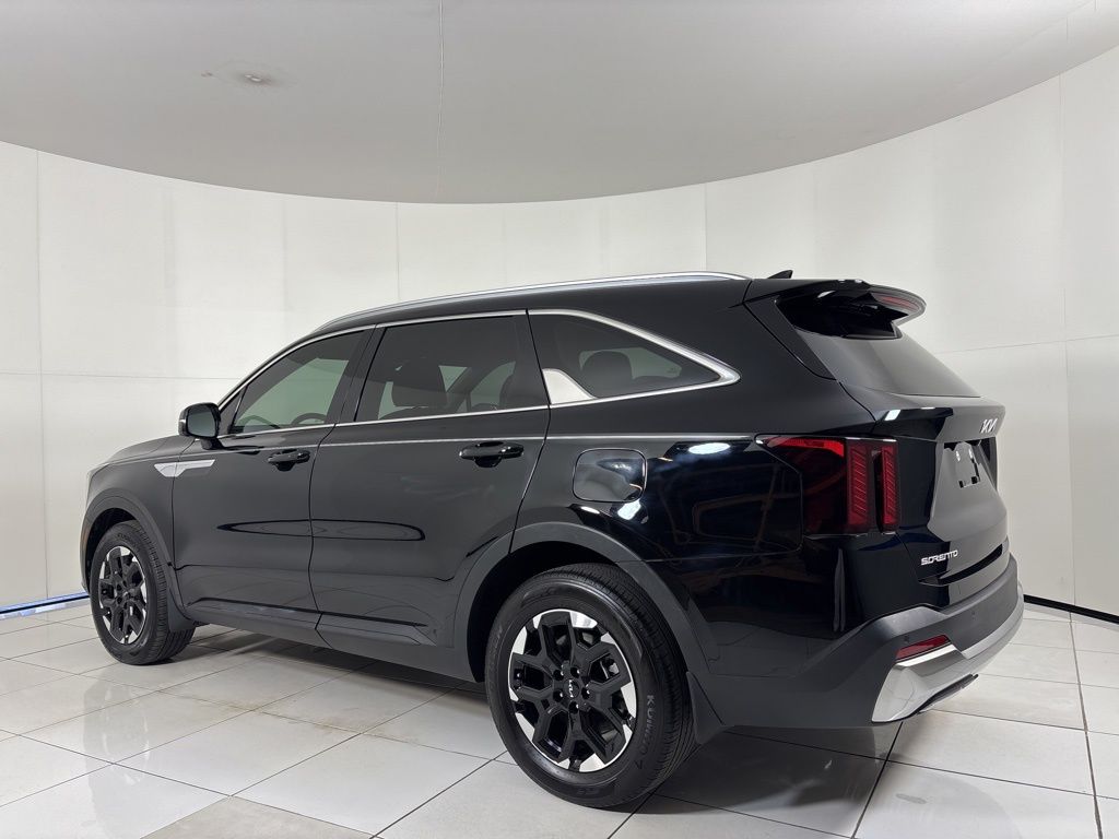 Thumbnail: 2025 Kia Sorento - 3