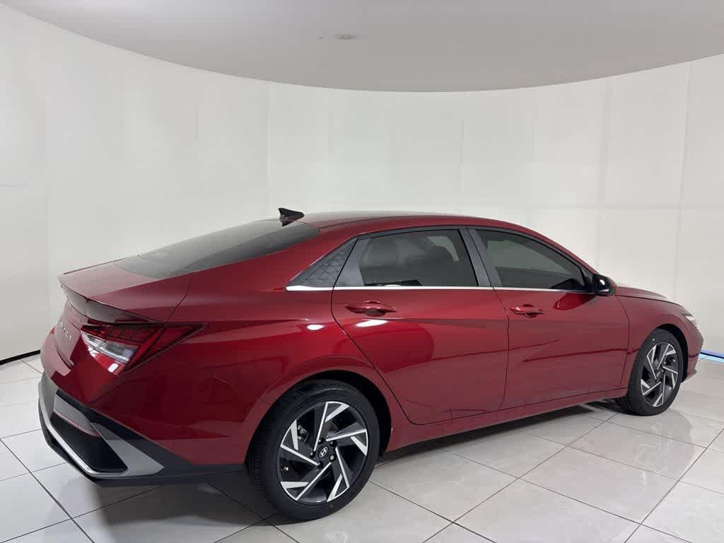 Thumbnail: 2025 Hyundai Elantra - 5