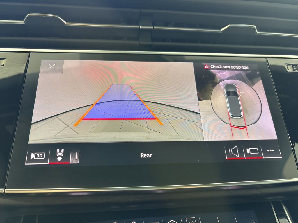 Thumbnail: 2021 Audi Q7 - 29