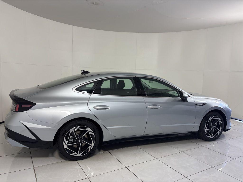 Thumbnail: 2026 Hyundai Sonata - 6