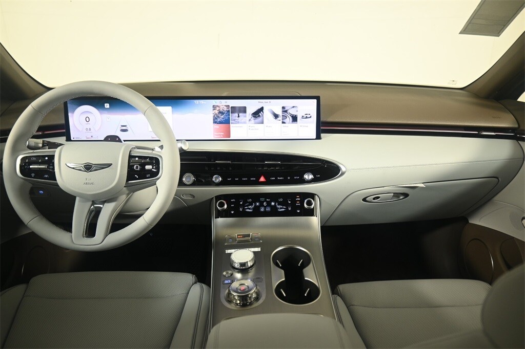 Thumbnail: 2026 Genesis GV70 - 14