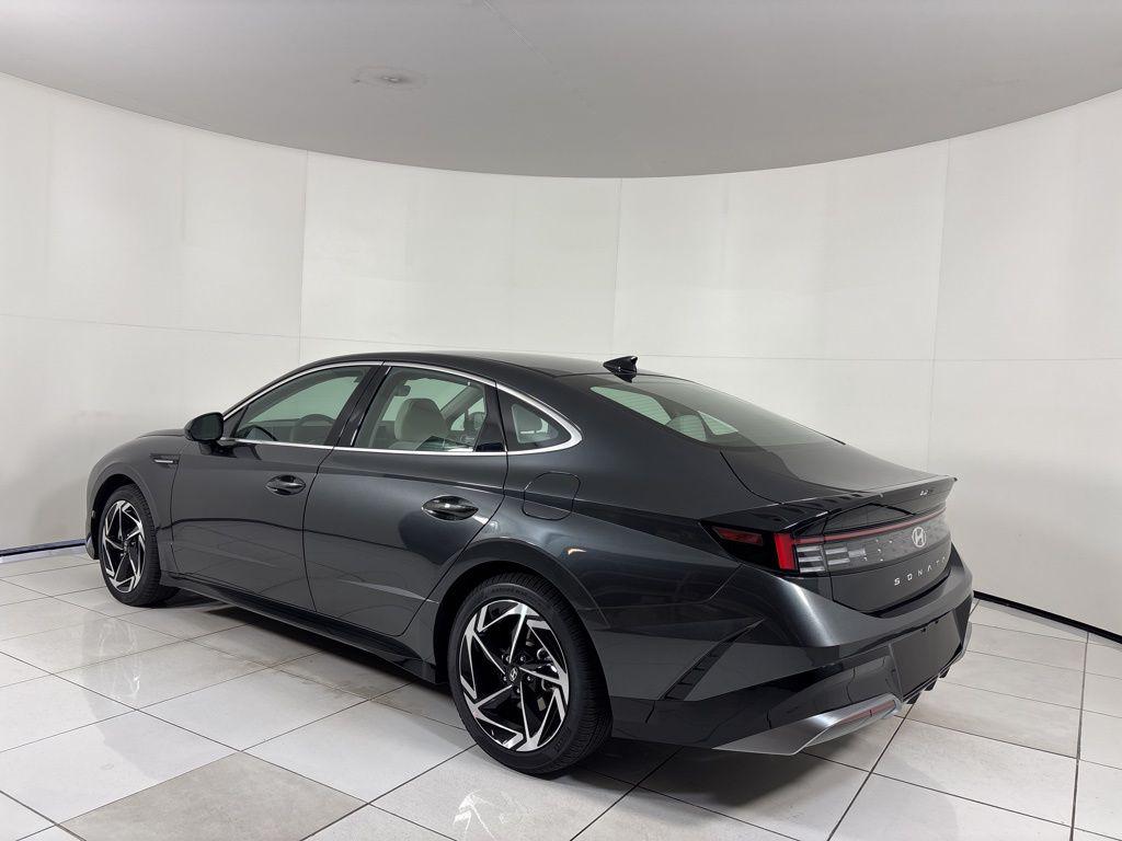 Thumbnail: 2026 Hyundai Sonata - 3