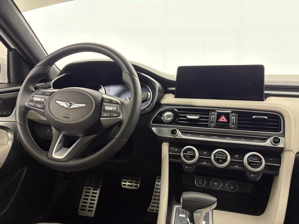 Thumbnail: 2023 Genesis G70 - 23