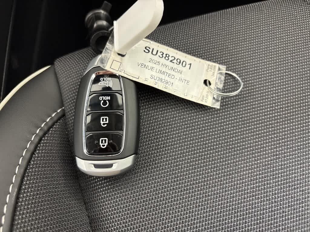 Thumbnail: 2025 Hyundai Venue - 28