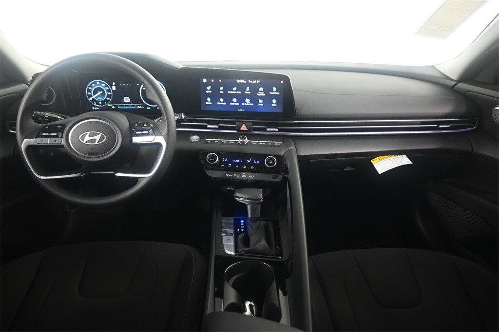Thumbnail: 2024 Hyundai Elantra - 14