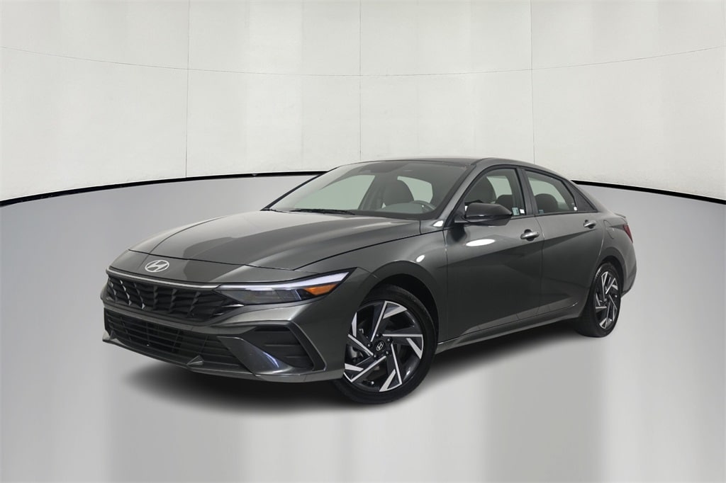 Thumbnail: 2025 Hyundai Elantra - 3