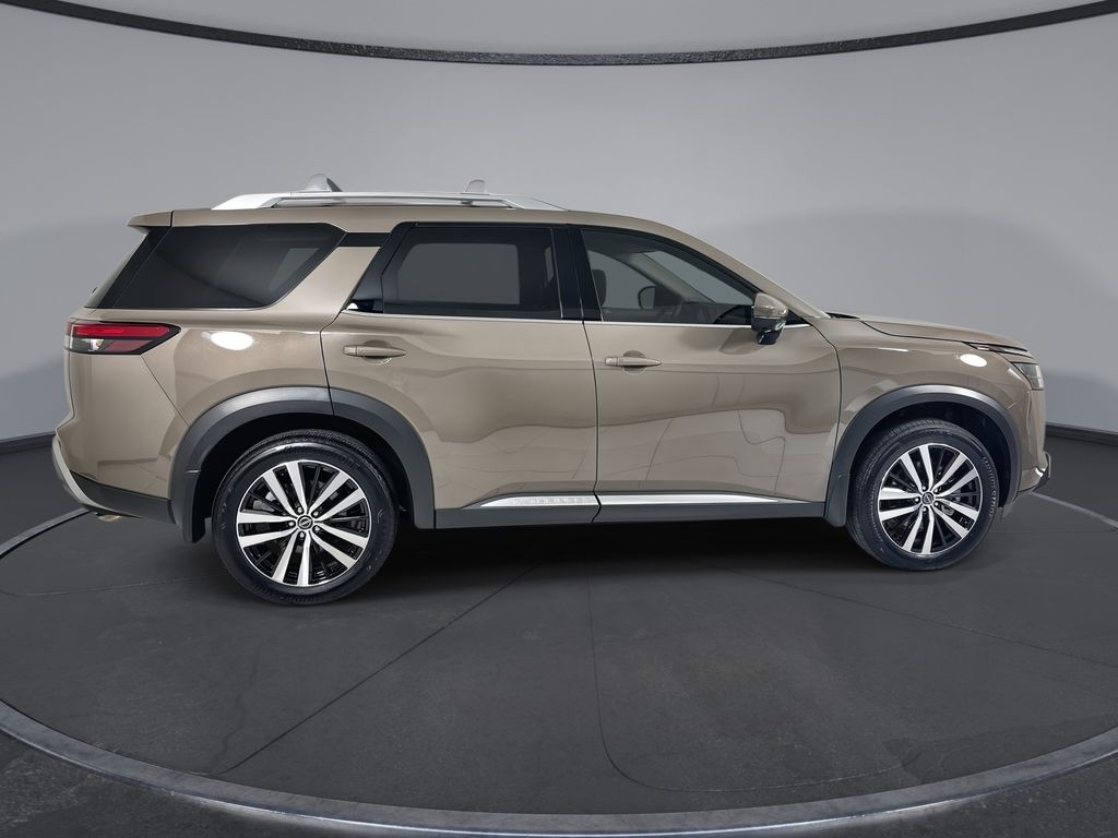 Thumbnail: 2025 Nissan Pathfinder - 9