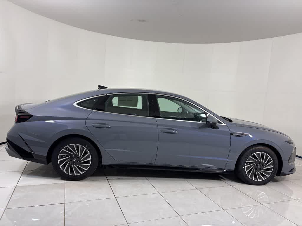 Thumbnail: 2025 Hyundai Sonata - 6