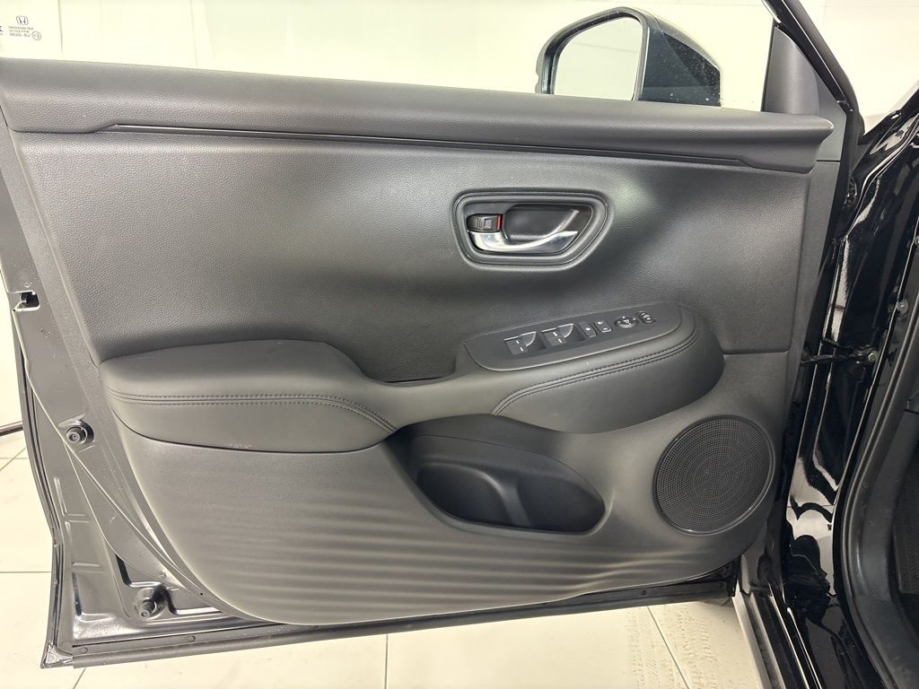 Thumbnail: 2025 Honda HR-V - 17