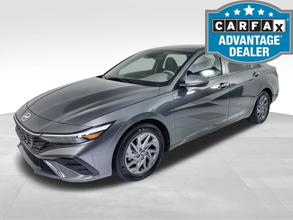 Used 2026 Hyundai Elantra Hybrid Blue Sedan